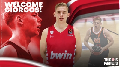 Και με τη... βούλα παίκτης του Ολυμπιακού ο Γιώργος Τανούλης!