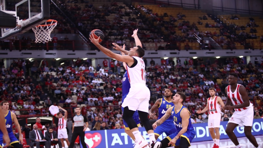 Ολυμπιακός – Περιστέρι 101-79: Με ερυθρόλευκη «κατοστάρα» η αποθεωτική επιστροφή Σπανούλη!