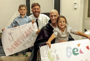 Συγκίνηση για Πολονάρα - Επέστρεψε νικητής στην οικογένειά του!