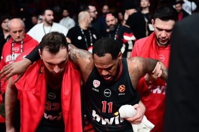 Απίστευτο κι όμως... «ερυθρόλευκο»: Αποχώρησε τραυματίας ο Μόρις!