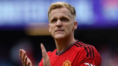 «Αποχαιρετά» το Μάντσεστερ ο Φαν Ντε Μπέικ: Ο Ολλανδός συμφώνησε με την Άιντραχτ