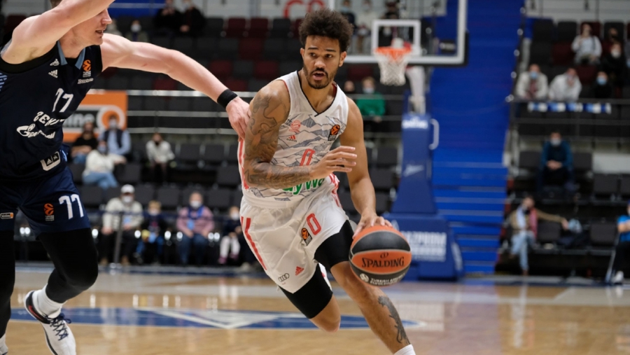 Μπάγερν: Επιστρέφει στις προπονήσεις ο Ουάιλερ-Μπαμπ μετά τον τραυματισμό του