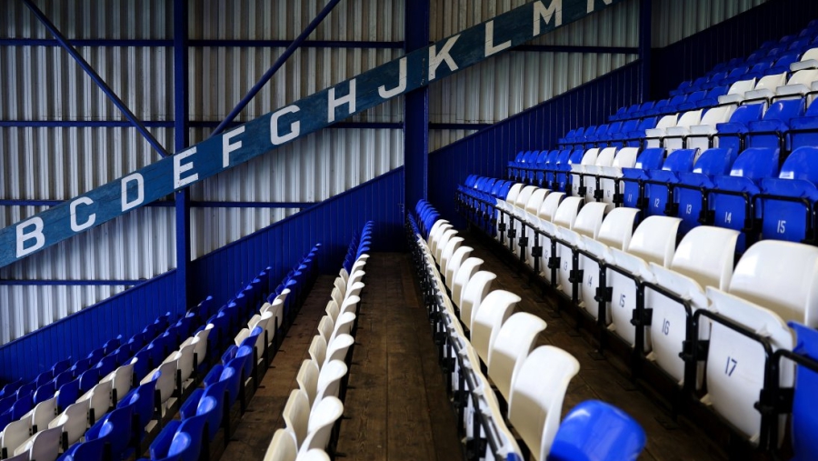 Οπαδός της Έβερτον εκτός «Γκούντισον Παρκ» στο τελευταίο ματς της ανδρικής ομάδας, για… απίθανο λόγο!