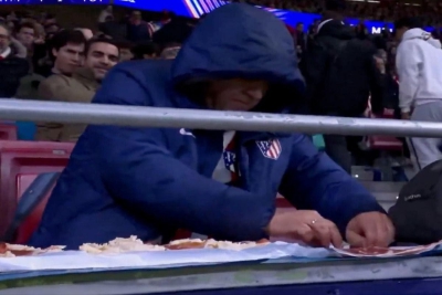 Είναι σίγουρα Ισπανός: Το «Viva España!» με τον χαμό στο χορτάρι και το... jamón στην κερκίδα!