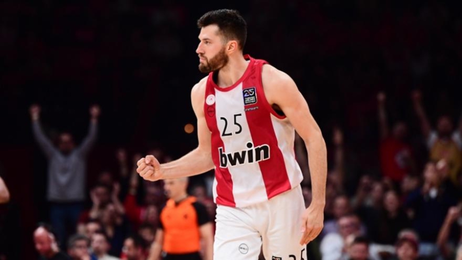 Ασταμάτητος Άλεκ Πίτερς: Δύο ρεκόρ καριέρας για τον Αμερικανό!