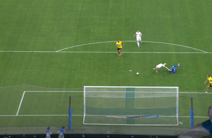 Μαρσέιγ - ΑΕΚ 2-1: Τραγικό λάθος Στάνκοβιτς, πέναλτι, αποβολή και... τσάμπα η ισοφάριση του Πινέδα! (video)