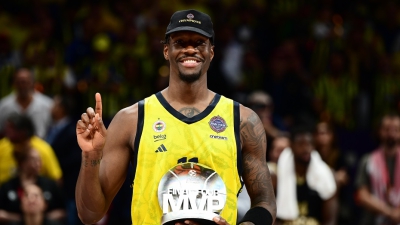 Η καλύτερη πεντάδα των όλων των «εποχών» της EuroLeague για τον Χέιζ-Ντέιβις, έχει… δύο Έλληνες μέσα! (video)