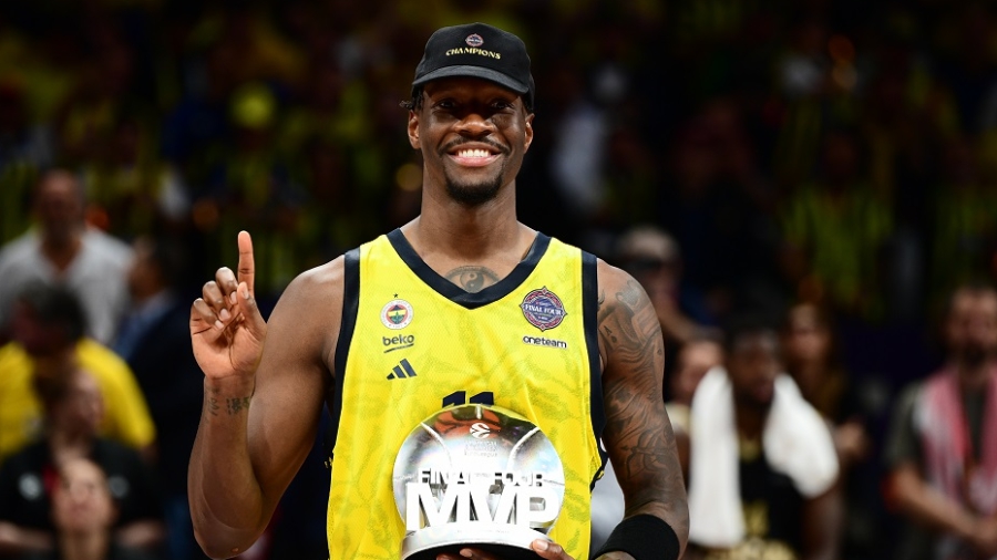 Η καλύτερη πεντάδα των όλων των «εποχών» της EuroLeague για τον Χέιζ-Ντέιβις, έχει… δύο Έλληνες μέσα! (video)