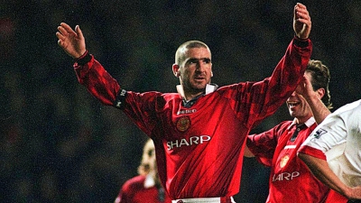 «Απλώς στέκομαι, κοίταξέ με»: Η εκδίκηση του Καντονά και ο πανηγυρισμός που τον έχρισε βασιλιά του ποδοσφαίρου! (video)