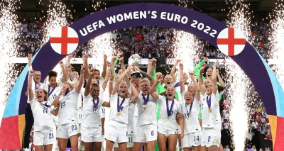 Ανεπανάληπτες στιγμές: Σήκωσε το EURO η Αγγλία στον ουρανό του Wembley (vid)