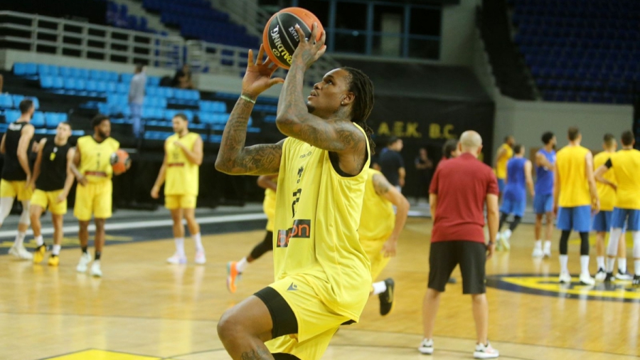 ΑΕΚ: Πρώτο φιλικό του ΜάκΛεμορ στα «κιτρινόμαυρα»!