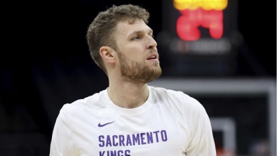 Ο Βεζένκοφ έμεινε για πρώτη φορά εκτός στο ματς – έκπληξη των Κινγκς! (video)