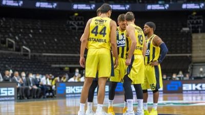 Φενερμπαχτσέ: Θετικά στον κορωνοϊό δύο μέλη του τεχνικού τιμ