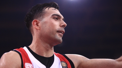 Ποιος ευθύνεται για το «διαζύγιο» ανάμεσα σε Ολυμπιακό και Σλούκα; Ψηφίστε στο γκάλοπ του BN Sports