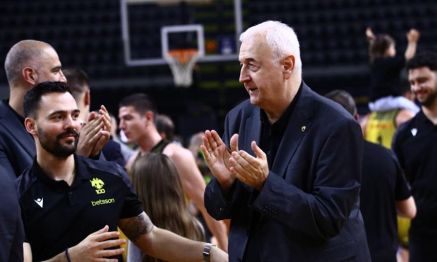 Ντράγκαν Σάκοτα: «Αμυντικά ήμασταν στο επίπεδο που έπρεπε – Τώρα πρέπει να αποδείξουμε γιατί είμαστε φαβορί»