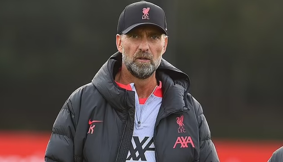 Κλοπ για απολύσεις: «Τι κάνω ακόμα εδώ; Τρελός ο κόσμος… ο τελευταίος επιζών» (video)