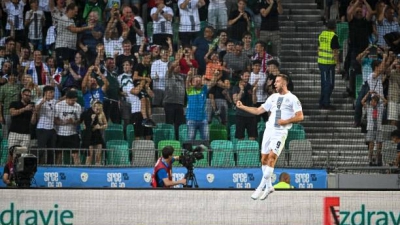 Η παράδοση θα… συνεχιστεί: Ο Σπόραρ σκοράρει με την Σλοβενία, η χώρα του δεν χάνει! (video)