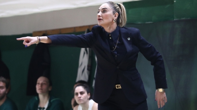 Ερντέμ: Τροχαίο για την προπονήτρια του Παναθηναϊκού, χτύπησε οδηγό μοτοσυκλέτας (vid)