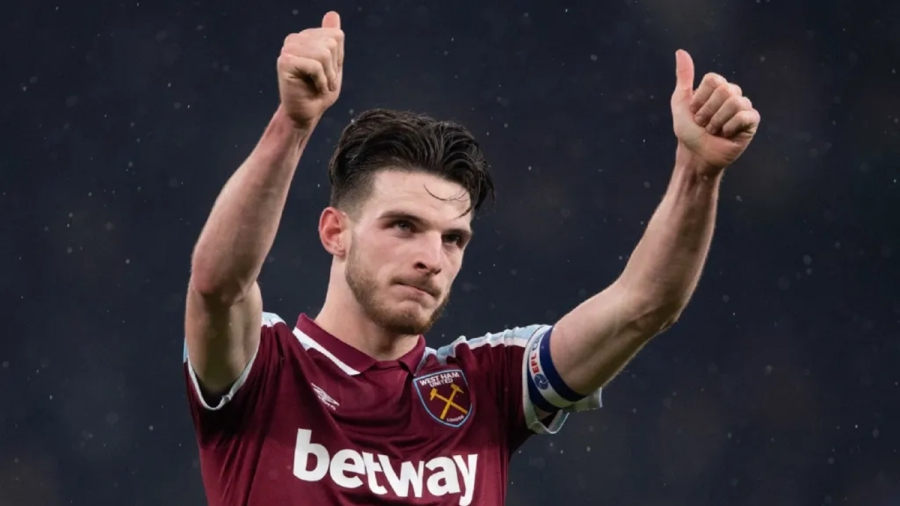 Ψάχνουν το τρίποντο Γουέστ Χαμ και Θέλτα