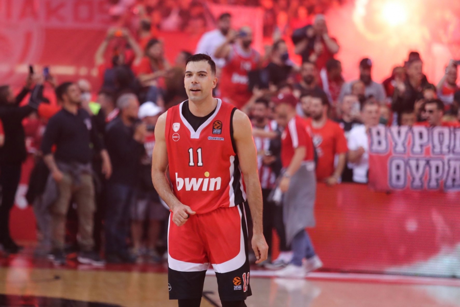 Σλούκας: «Γι’ αυτό γύρισα στον Ολυμπιακό, επέστρεψε εκεί που ανήκει»