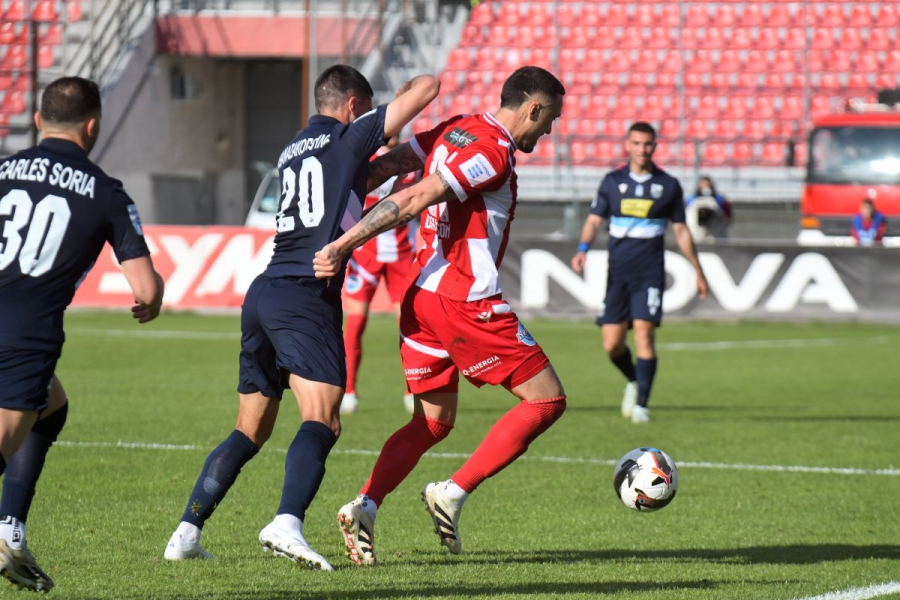 Η ελπίδα... υποβιβάζεται τελευταία: Ο Βλαχομήτρος... ανέστησε την ουραγό Λαμία, που άντεξε στις Σέρρες και συνεχίζει!