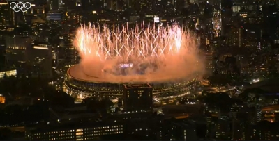 Λάμψη αστέρων, μηνύματα συγκίνησης και ελπίδας: Ξεκίνησαν οι 32οι Ολυμπιακοί αγώνες