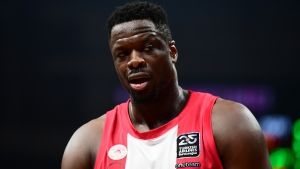 Φαλ η επιστροφή: Στην αποστολή του Ολυμπιακού μετά από 10 μήνες!