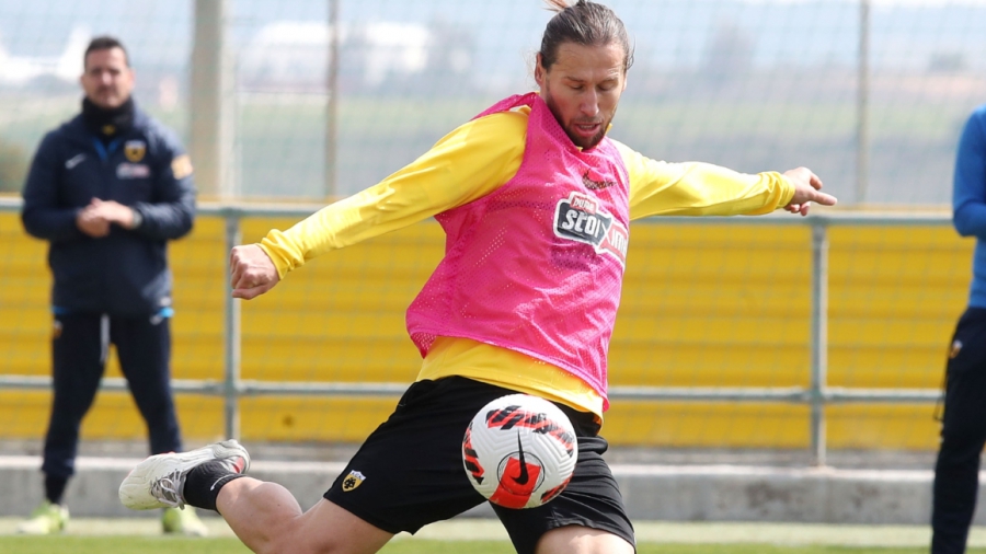 Κριχόβιακ: Όλα όσα έκανε στην πρώτη του προπόνηση με την ΑΕΚ!