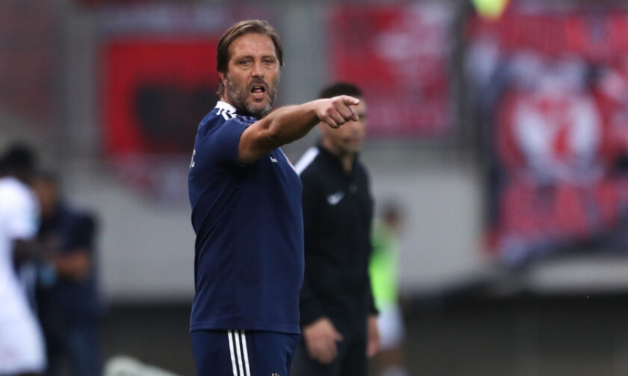 Μαρτίνς σε οπαδούς Ολυμπιακού: «Ευχαριστώ για την υποστήριξη» (video)