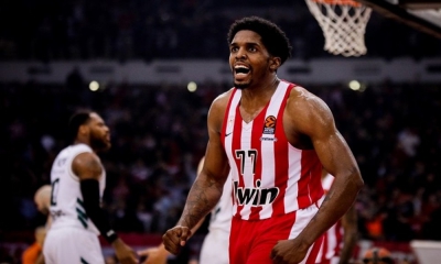 Περιστέρι - Ολυμπιακός: Τραυματίστηκε ο ΜακΚίσικ που πήγε στον πάγκο κουτσαίνοντας! (video)