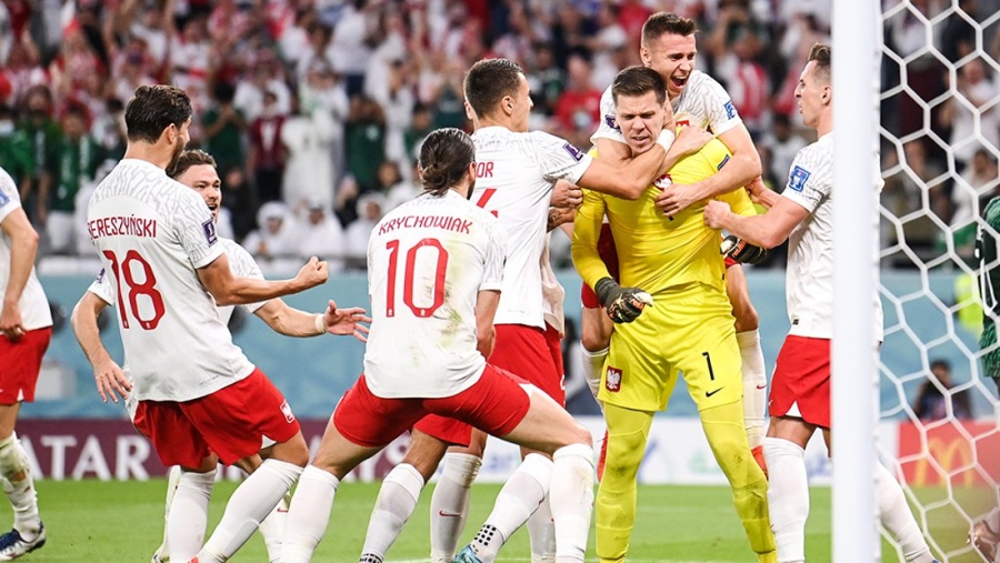 Πολωνία - Σαουδική Αραβία 1-0: Προβάδισμα με Ζιελίνσκι, έπιασε πέναλτι ο Σέζνι πέντε λεπτά αργότερα! (video)