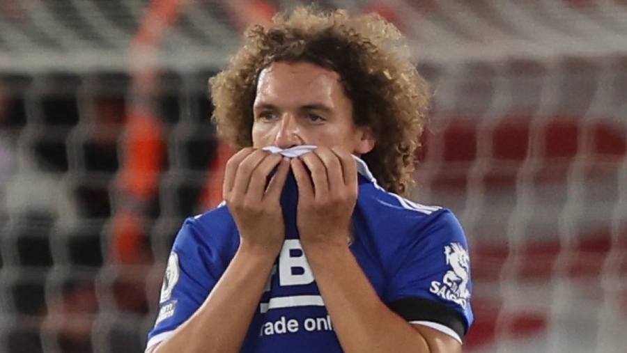 Απίθανο: Δύο αυτογκόλ σε έξι λεπτά από τον Φαές – Τέταρτος στην ιστορία της Premier League! (vids)