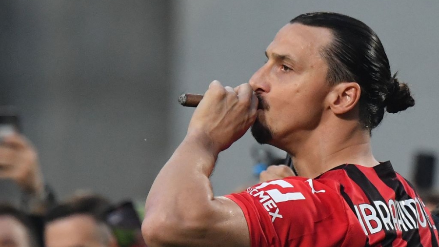 Αγέραστος Ζλάταν: Υπογράφει με τη Μίλαν για έναν χρόνο ακόμη!