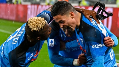 Νάπολι - Σαλερνιτάνα 1-0: Βήμα... τίτλου με Ολιβέιρα, «πανζουρλισμός» εντός κι εκτός γηπέδου! (video)