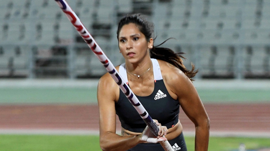 Στίβος: Ντεμπούτο με 4,43 και ενόχληση στο πόδι για την Ελένη Πόλακ