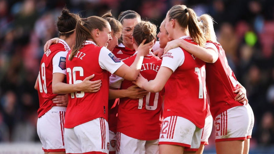 Το Βόρειο Λονδίνο είναι «κόκκινο»: Απόλυτη κυριαρχία της Άρσεναλ σε άνδρες και γυναίκες! (video)