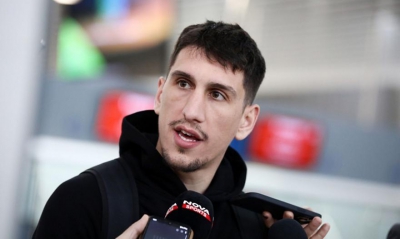 Λαρεντζάκης: «Ελπίζω να μη χαλάσει το ρυθμό μας η διακοπή»