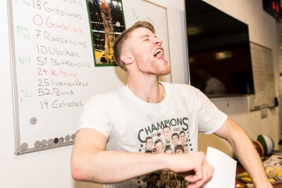 Tόμας Ουόκαπ - Ολυμπιακός: Ένας «μαχητής» των παρκέ και της... ζωής δίχως όρια (video)