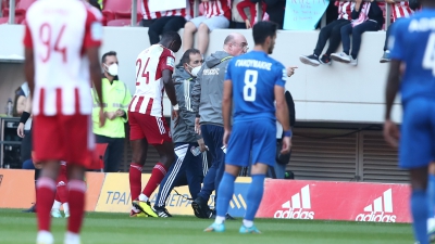 Ολυμπιακός - Λαμία 1-0: Αναγκαστική αλλαγή ο Μπα, στη θέση του ο Σωκράτης