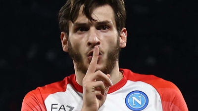 Νάπολι - Κρεμονέζε 3-0: «Καλπάζει» προς τον τίτλο με νέα... τριάρα! (video)