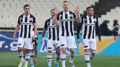 ΑΕΚ - ΠΑΟΚ 1-1: Με δέκα παίκτες για 70 λεπτά, αλλά ο Κούρτιτς την «πλήγωσε» ξανά! (video)