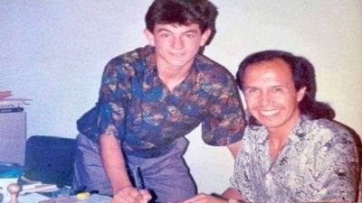 Η πρώτη υπογραφή του «Τυπάρα», Γιώργου Καραγκούνη, πριν γίνει θρύλος ετών 47!