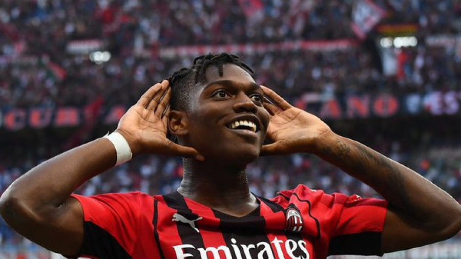 Μίλαν - Αταλάντα 1-0: Γκολ του Λεάο και... φουλ για τίτλο! (video)