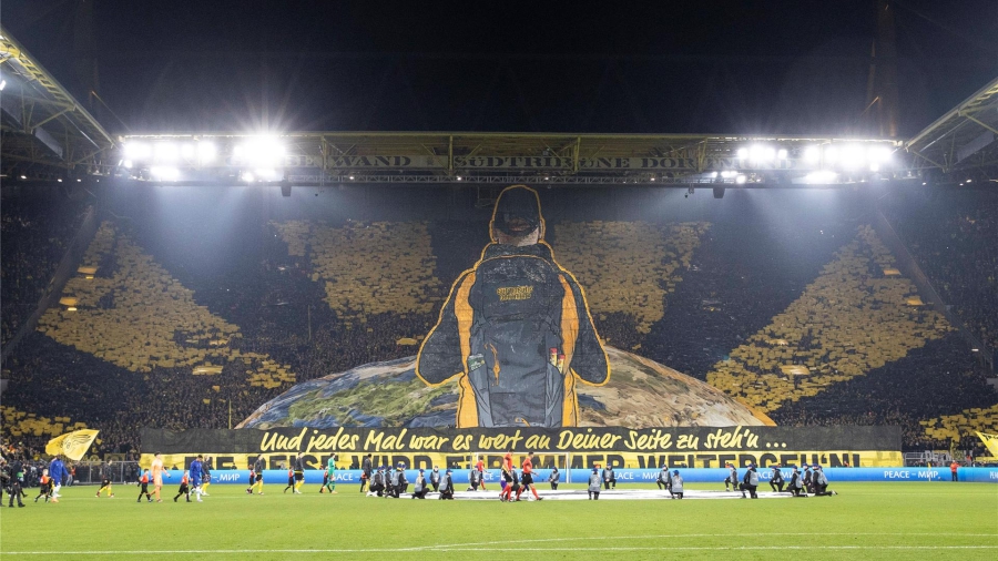 Τα 5+1 κορεό-έργα τέχνης που «στόλισαν» τα γήπεδα του Champions League (video)