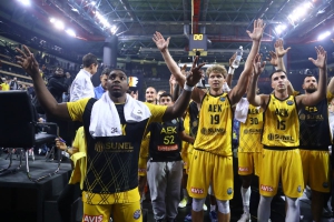 ΑΕΚ 4X4: «Γκάζωσε», προσπέρασε, κέρδισε και κυριαρχεί στον έκτο όμιλο! (video)