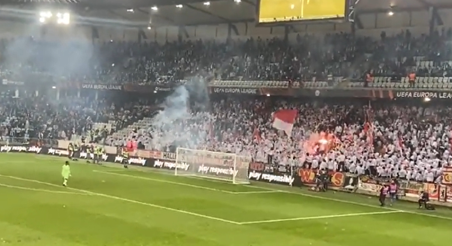 Μάλμε - Ουνιόν Βερολίνου: «Πανικός» στις εξέδρες, αστυνομία στο γήπεδο και... διακοπή! (video)