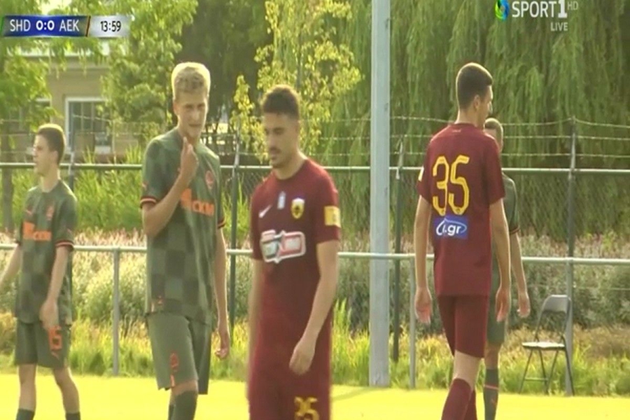 Σαχτάρ Ντόνετσκ Κ19 - ΑΕΚ: Συνεχίζονται οι… εντάσεις, αποβλήθηκε ο Γαλανόπουλος στο 8’ (video)
