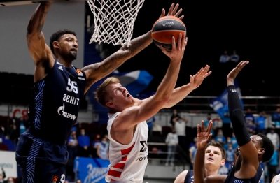 Ούτε στη Ρωσία το διπλό ο Ολυμπιακός, ηττήθηκε με 84-78 από τη Ζενίτ Αγίας Πετρούπολης (video)