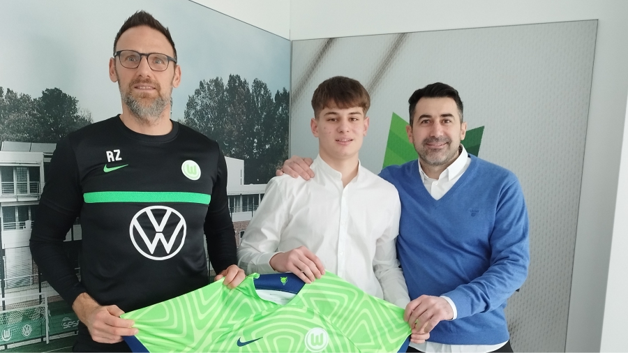 Σπύρος Σουλιώτης: Το νέο ελληνικό wonderkid που ακμάζει στη Βόλφσμπουργκ και θυμίζει… Βλαχοδήμο!