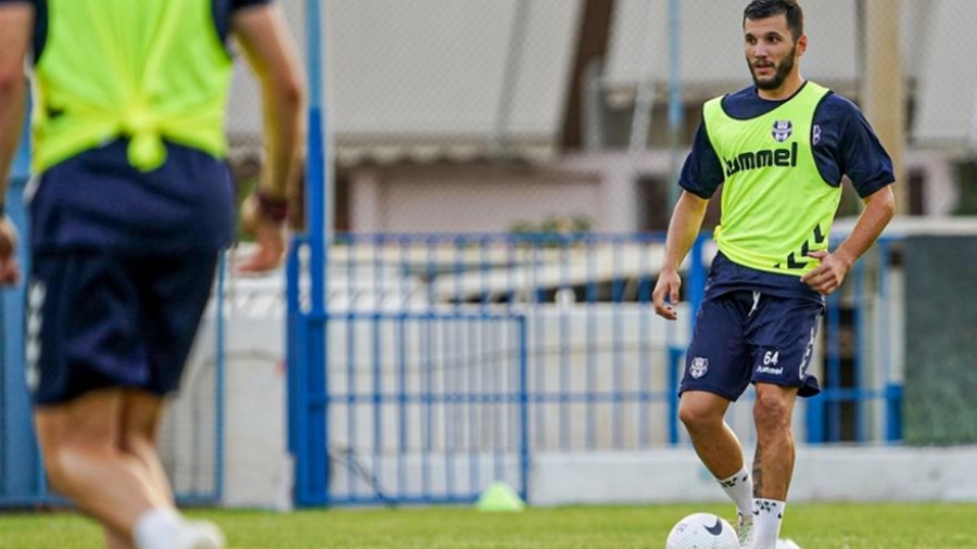 Απόλλων Σμύρνης: Χωρίς Σλίβκα και Μπρούνο Άλβες στην «Τούμπα»